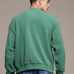 roadster Men Full Sleeve Solid Sweatshirt image 4