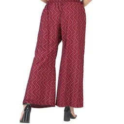 4k fashion Pack of 2 Women Relaxed Black, Maroon Viscose Rayon Trousers image 2