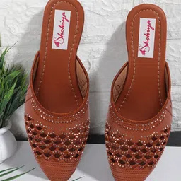 shokiya Women Bellies Sandal image 2