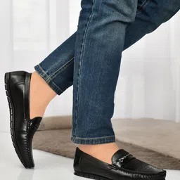 t-rock Stylish Shoes for Every Occasion Loafers For Men image 2