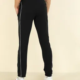 levi's Men Solid Black Track Pants image 4