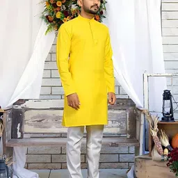 lookmakers Men Cotton Blend Kurta Pyjama Set image 3