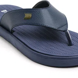 bfoot Men Flip Flops image 4