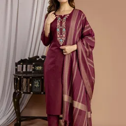 chafi collection Maroon Embroidered Kurta, Trouser/Pant & Dupatta Set image 2