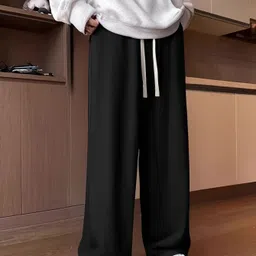 progeny Men Solid Black Track Pants image 1