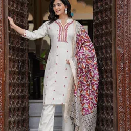 vititex Women Pure Cotton Kurta Pant Dupatta Set image 2