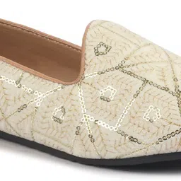 fausto Traditional Ethnic Juttis for Wedding|Handcrafted Embroidered Velvet Loafers Mojaris For Men image 2