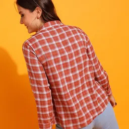 herway Women Regular Fit Checkered Curved Collar Casual Shirt image 3