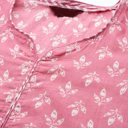 sunart fab Women Viscose Rayon Kurta Pant Set image 4