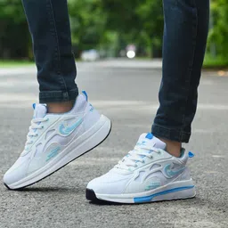 tigonis Fashion men Sport hot selling new cool flat sole walking shoes, Sneakers For Men image 1