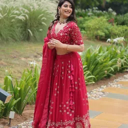 cute fellow Embroidered Semi Stitched Lehenga Choli image 5