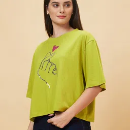 globus Women Printed Round Neck Pure Cotton Green T-Shirt image 3