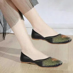 catbird Handmade Peacock feather Embroidered Punjabi Mojari Jutis Jutis For Women image 5