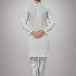 jugg jugg jeeyo Men Printed Jacquard Straight Kurta image 4