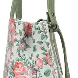 claspnclutch Women Green Shoulder Bag image 3