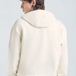 bewakoof Men Full Sleeve Solid Hooded Sweatshirt image 2