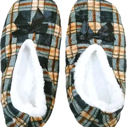 mikoniko Women Solid Low Cut image 1