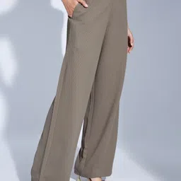 selvia Women Relaxed Grey Lycra Blend Trousers image 4
