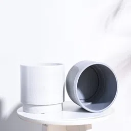 ugaoo Black Plastic Oslo Medium Desk Pot image 5