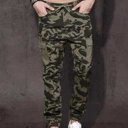 roadster Men Slim Fit Green Cotton Blend Trousers-picture-12