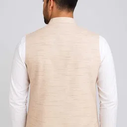 si enterprises Self Design Men Waistcoat image 2