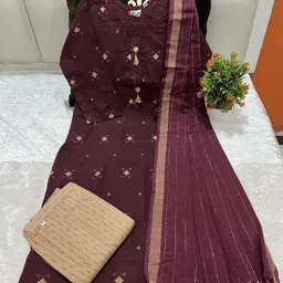 m i textile Women Cotton Blend Kurta Pant Dupatta Set-picture-14