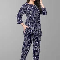 cabt Women Top & Pyjama Set Blue Printed image 3