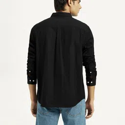 levi's Men Slim Fit Solid Spread Collar Casual Shirt image 2