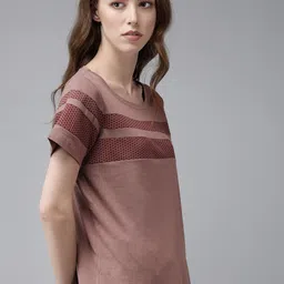 roadster Women Printed Round Neck Pure Cotton Maroon T-Shirt image 3