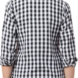 funday fashion Women Regular Fit Checkered Casual Shirt image 2