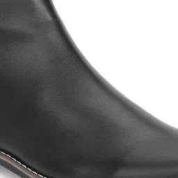 Roadster Men Black Faux Leather Casual Chelsea Boots Boots For Men image 4