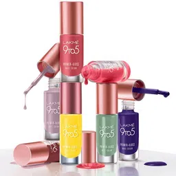 lakmé 9 to 5 Primer + Gloss Nail Color EmeraldPower image 5