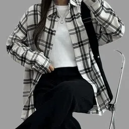goriya Women Oversized Fit Checkered Spread Collar Casual Shirt image 2