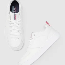 skechers SPORT COURT 92-ILLUSTRIOUS Casuals For Women image 2