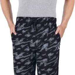 feel track Printed Men Three Fourths image 5