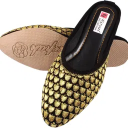 shahi ustad Jaipuri Ethnic Mojari Bellies For Women image 4