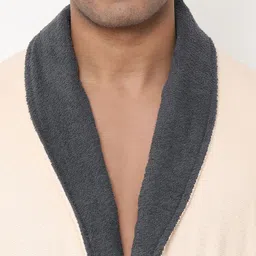 spaces White Large Bath Robe image 5