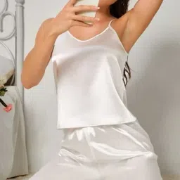 mixopia Women Top & Pyjama Set White Solid image 3