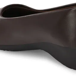 karaddi Latest Stylish Comfortable Outdoor Bellies For Women image 4