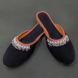 hyon zirmer Jutis For Women image 5