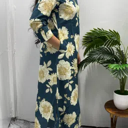 nyha luxe Women Floral Print, Printed Cotton Blend Straight Kurta image 3