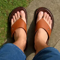 majuda Men Slippers image 5