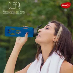 pigeon CLEAR GLASS WATER BOTTLE 750ML - BLUE 750 ml Bottle image 2