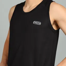 techfeal Printed Men Track Suit image 4