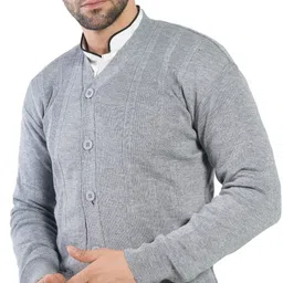 manra Men Solid V Neck Grey Sweater image 3