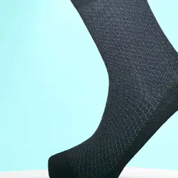 lux nitro Men Solid Calf Length image 5