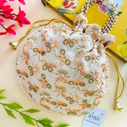 byra Women White Potli-picture-32