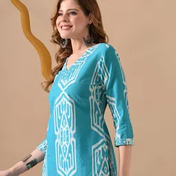 prisca Women Pure Cotton Kurta Pant Set image 3