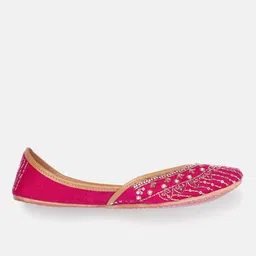 house of pataudi Mojaris For Women image 2