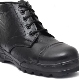 skypher Men’s Stylish Leather Boots Boots For Men image 4